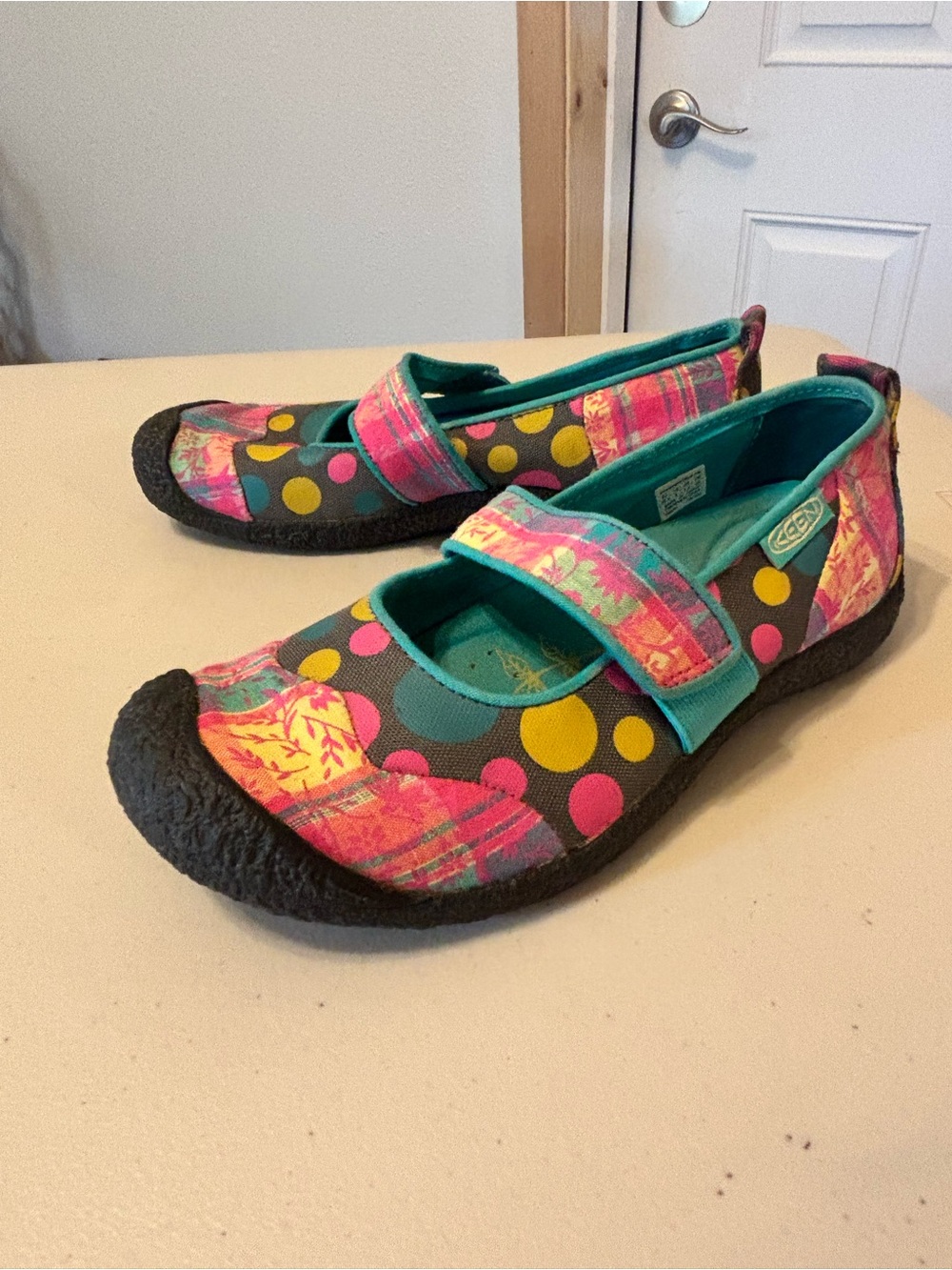 Keen Multicolor Pink Teal Polka Dot Mary Jane Flats 8